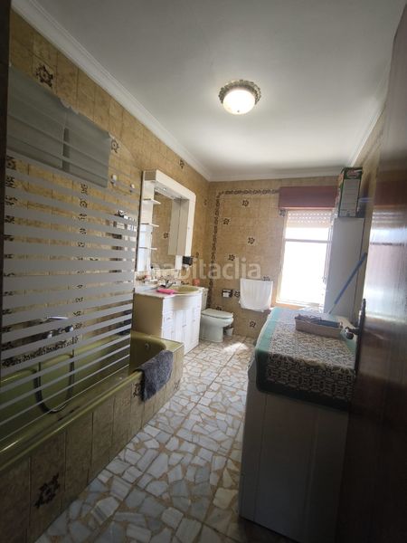 Foto ee8e9387-66c9-4391-b332-ba22027f8d71. Casa amb calefacció aparcament a Bañeza (La)