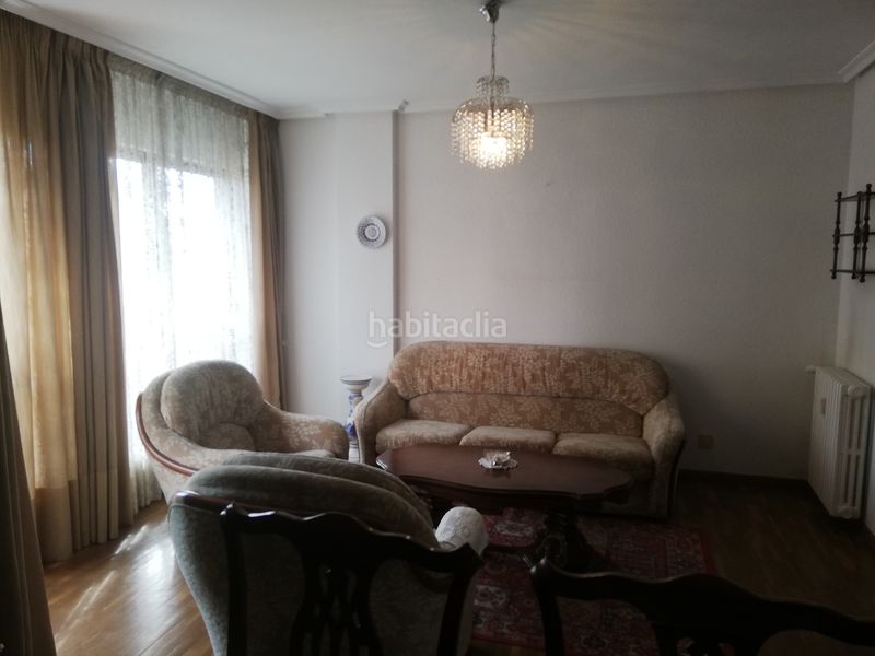 Foto ae0d4447-f948-41e6-be4e-76672596b69a. Pis amb calefacció aparcament a Bañeza (La)