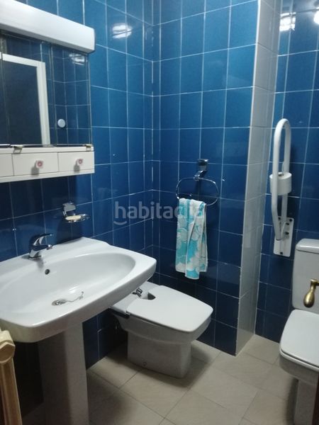Foto ea692805-391d-4bd2-8805-9e2d48e1f419. Pis amb calefacció aparcament a Bañeza (La)