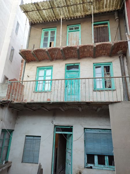 Foto ea0d1e69-a8e8-42a4-9e1c-da8b4fda7893. Casa amb aparcament a Bañeza (La)