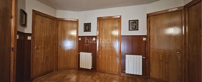 Foto 5f7ee9dd-8b24-4dfd-86b9-985b6c100204. Maison avec chauffage parking dans Regueras de Arriba