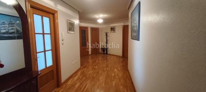 Foto 292a3f67-44c5-4434-bafe-6dd1f7fee63a. Pis amb calefacció a Bañeza (La)