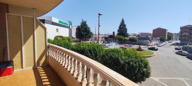 Foto b023649f-236e-4a8e-8156-39ad625e1ef5. Pis amb calefacció a Bañeza (La)