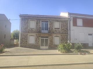 Maison à Cebrones del Río. Casa  cebrones del rio cebrones del rio