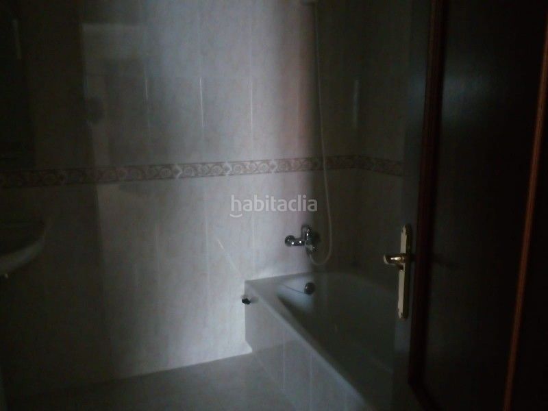 Foto cdf46746-e8a2-448d-b4fc-a8bd528efcb9. Pis a Bañeza (La)