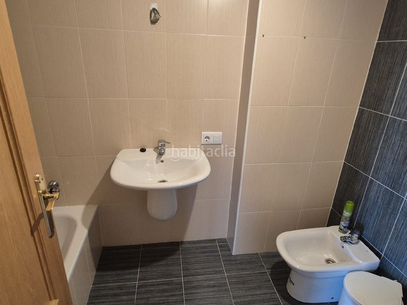 Foto fce78b05-c131-41ca-a173-586c1d400d3c. Pis amb calefacció aparcament a Bañeza (La)