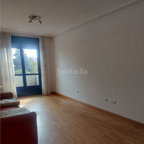 Foto d1503771-0497-40de-b4ae-2a2dc74ed0ff. Pis amb calefacció aparcament a Bañeza (La)