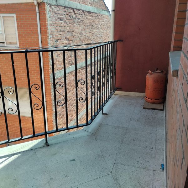 Foto 525ba309-a595-46e9-8678-5d44127b31a0. Pis amb calefacció aparcament a Bañeza (La)