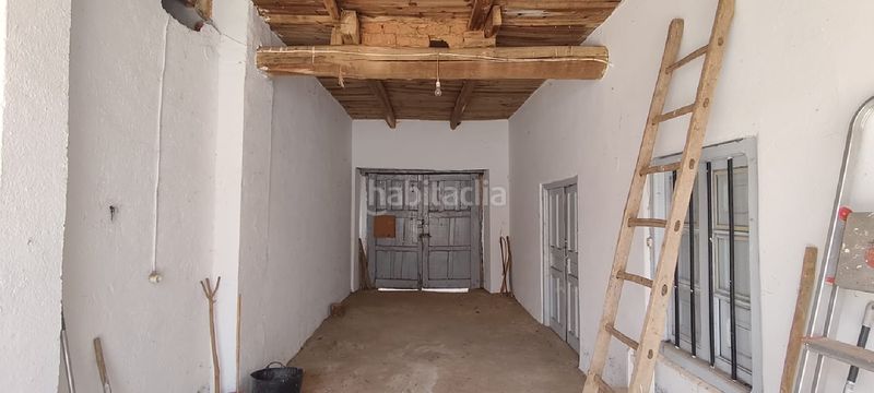 Foto afdb2705-bd77-4fb9-94a1-5e5b665bd498. Casa amb calefacció aparcament a Castrocalbón