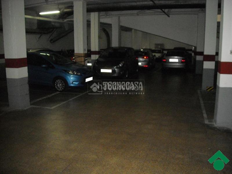 Foto 942262d4-423d-40ca-b2b3-dcbb4124f1b5. Autoparkplatz in Las Fuentes Zaragoza