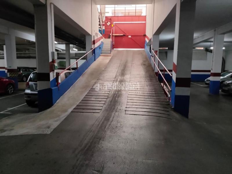 Foto df8d9800-85d8-4b26-b4f1-f6e60f7ef57d. Autoparkplatz in Las Fuentes Zaragoza