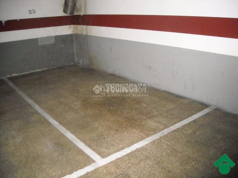 Foto e79900d1-5c73-4908-8da2-a1e2d0a2e100. Autoparkplatz in Las Fuentes Zaragoza