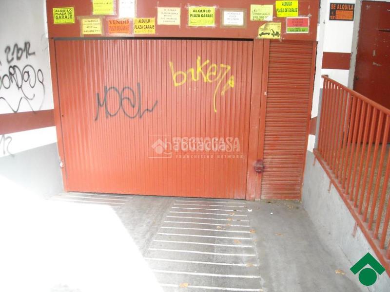 Foto f16bc35f-b366-4efc-b975-5a162a5f6b16. Autoparkplatz in Las Fuentes Zaragoza