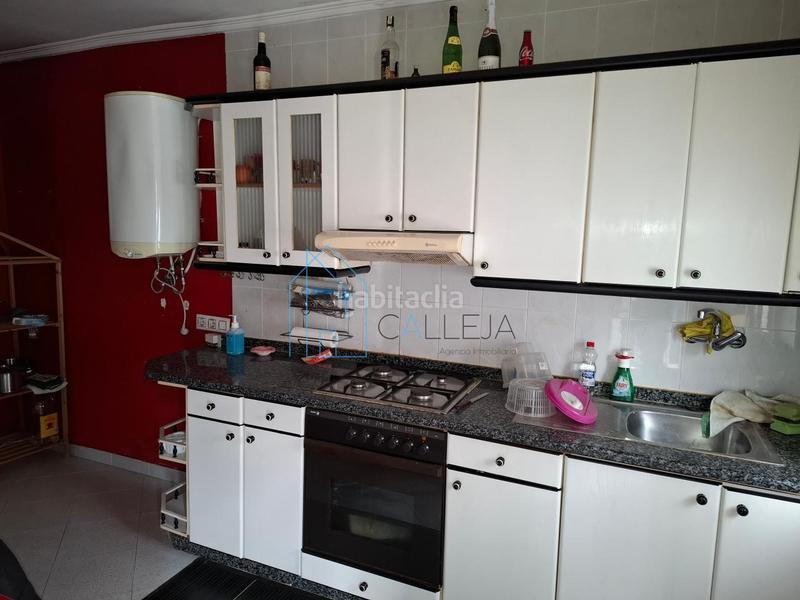 Foto 7014254d-92d7-424d-a83e-29e6c4f9b4e9. Casa con riscaldamento parcheggio in Barrocanes Ourense