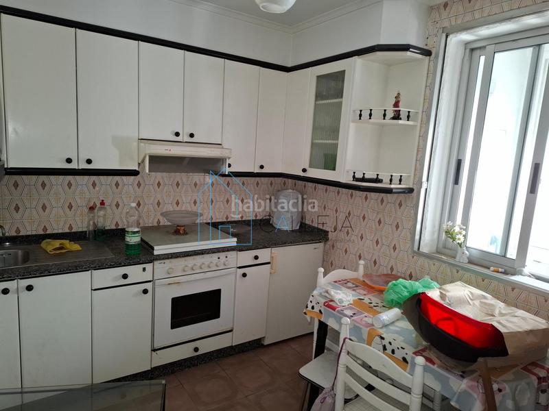 Foto dcf6c601-dd4f-41f4-9008-2ebcf1e59912. Casa con riscaldamento parcheggio in Barrocanes Ourense