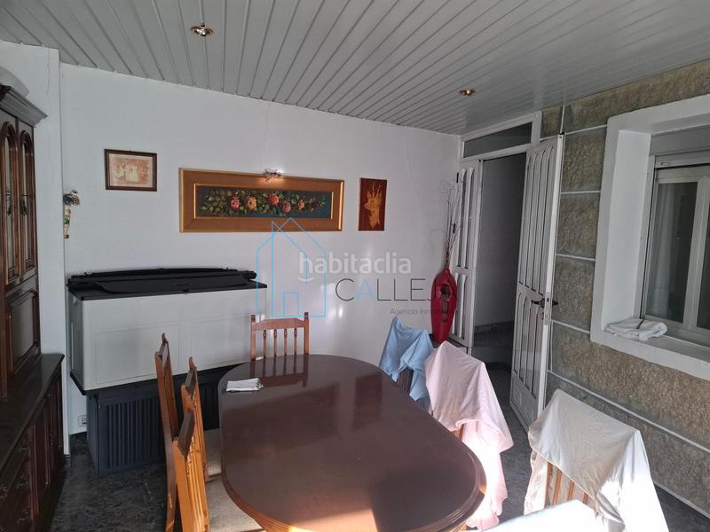 Foto e75cedd8-dbbe-4bad-8f03-53fd2c01c4be. Casa con riscaldamento parcheggio in Barrocanes Ourense