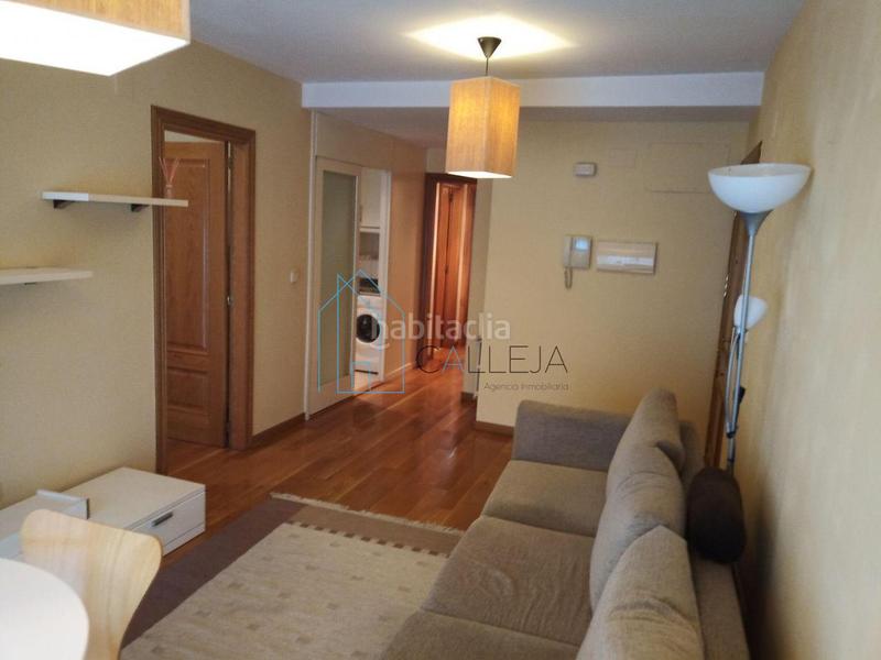 Foto d5eeb894-2ccf-4a35-a448-94d461095001. Appartamento con riscaldamento parcheggio in Centro Ourense