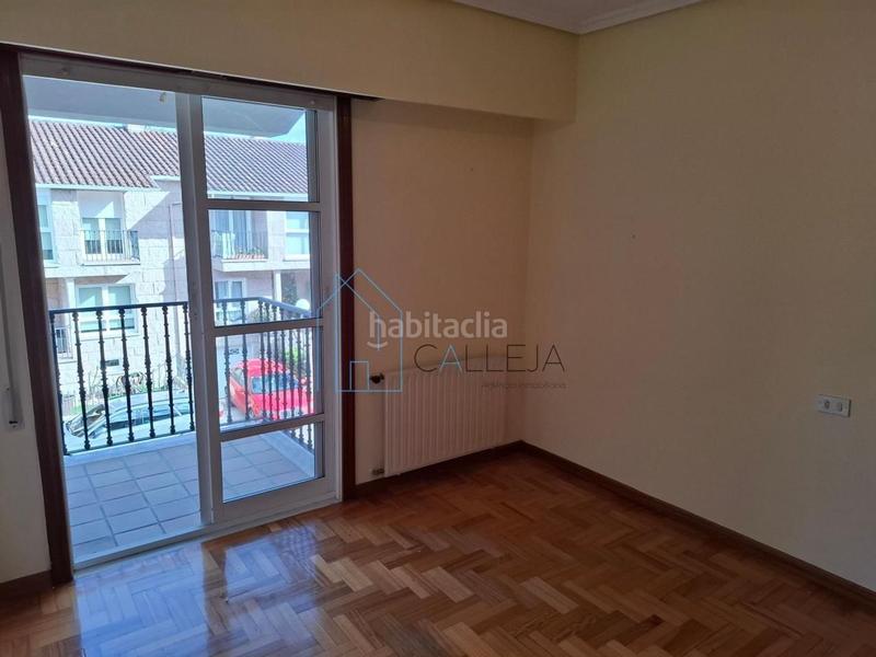 Foto 779054e5-8f56-4728-b5b8-90def5bbf466. Casa adosada en Barrocanes Ourense