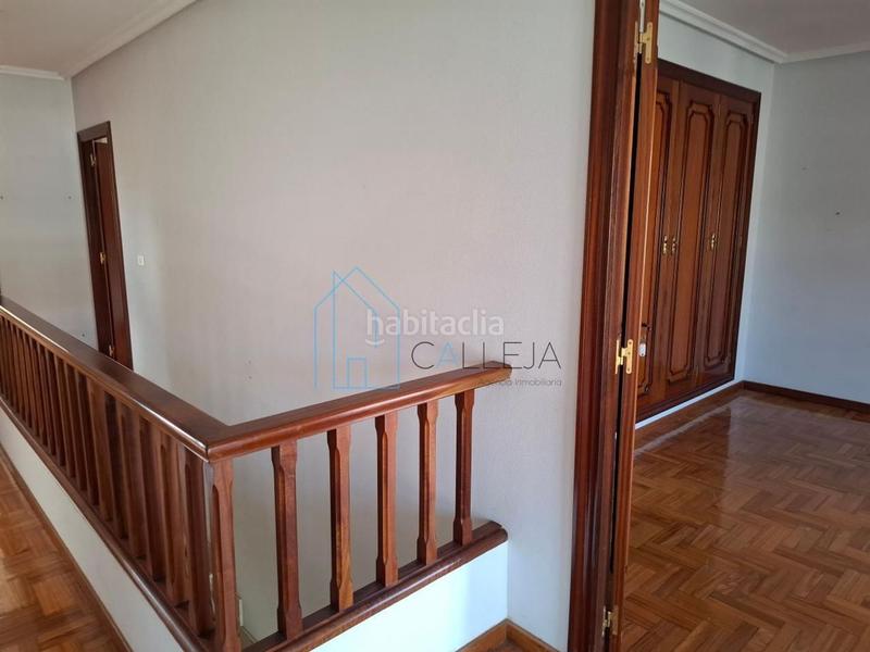 Foto 147030a1-2b3c-4215-95de-625a0e649cbd. Casa adossada amb calefacció a Barrocanes Ourense