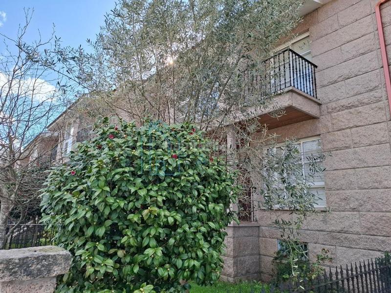 Foto 587786f1-fee1-493c-9a81-ffb8398b5787. Casa adossada amb calefacció a Barrocanes Ourense