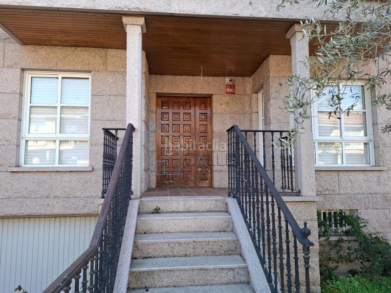 Foto 3eb1cbf5-d40c-48a9-82ea-3ec776042898. Maison jumelée avec chauffage dans Barrocanes Ourense