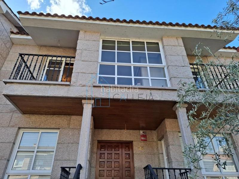 Foto ec165940-20c4-4b8b-8d7b-784885772d2c. Maison jumelée avec chauffage dans Barrocanes Ourense