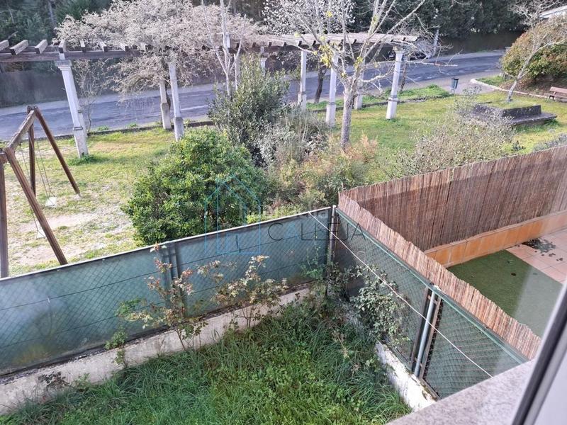 Foto f394af5a-d065-414f-b2a8-37c2e1d10a17. Maison jumelée avec chauffage dans Barrocanes Ourense