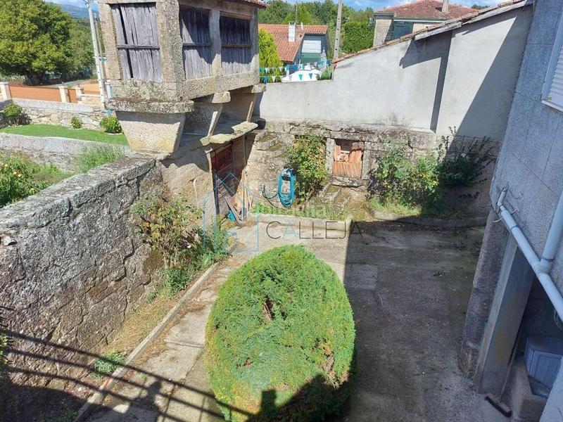 Foto ad2f4c34-33da-46e9-b14b-b6b85fe750c5. Casa in Amoeiro