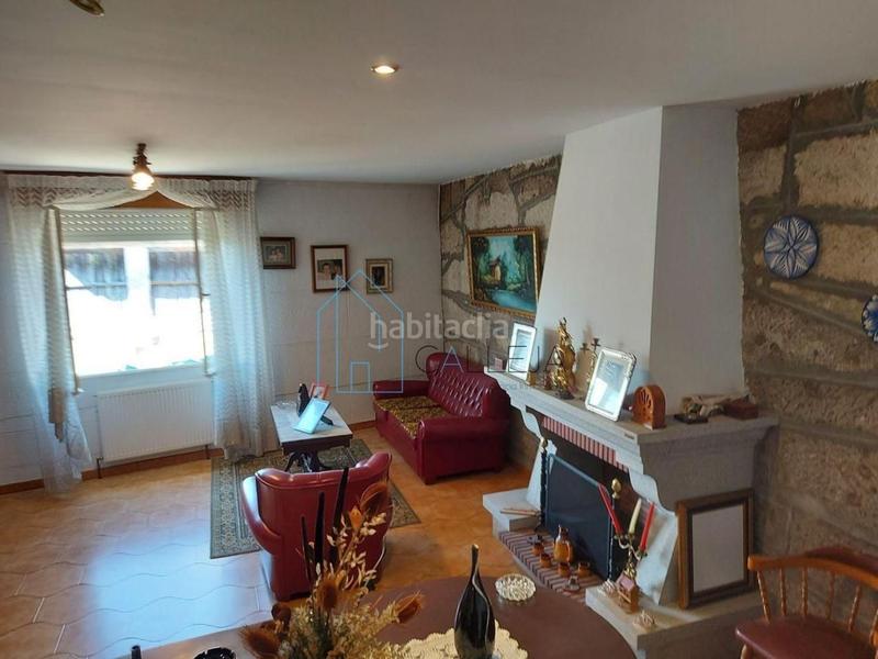 Foto fd7832db-f210-43fe-adeb-892fb956be46. Casa in Amoeiro