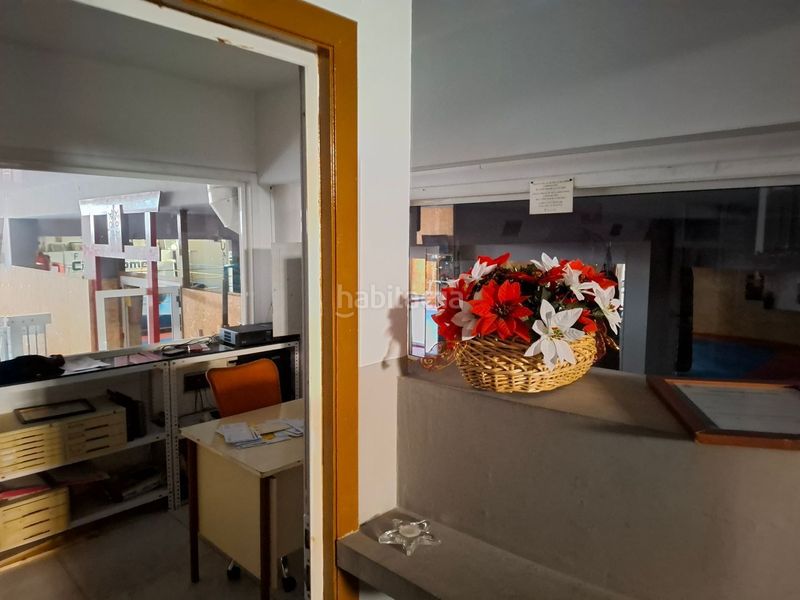 Foto 1a61f8b0-597f-43e1-bbc2-cf2652ffcd2a. Local comercial a Universidad Ourense