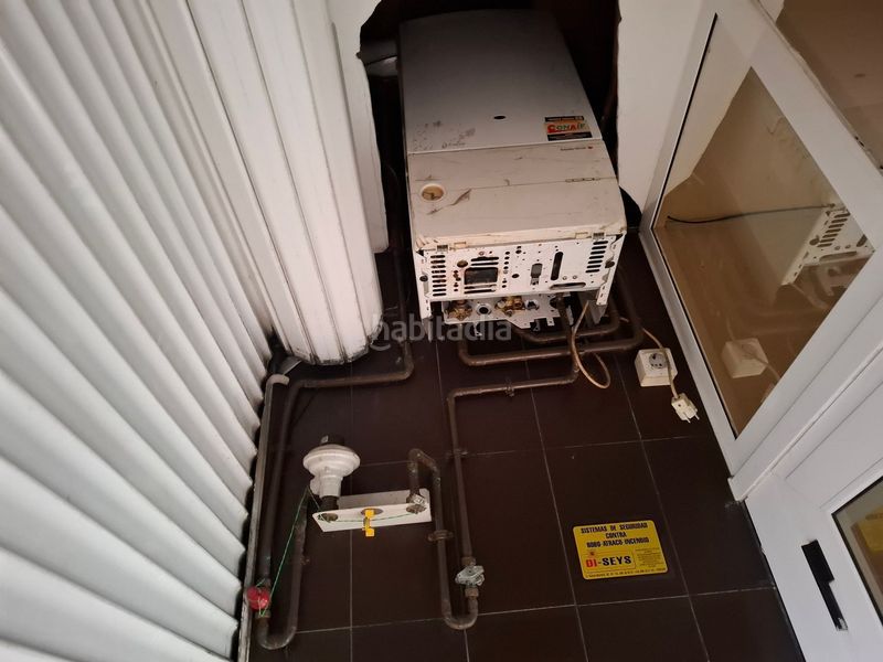 Foto e482c77e-b888-4780-9640-ecd37bba74d0. Local comercial a Universidad Ourense