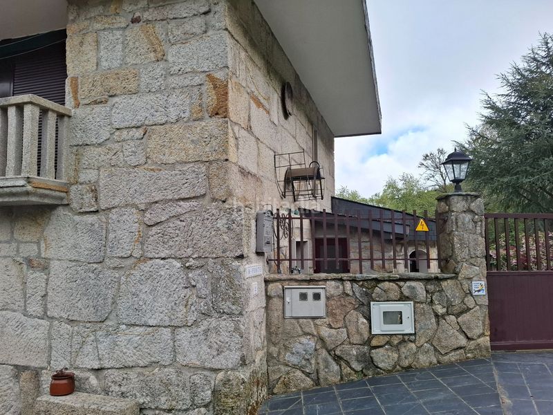 Foto dca74a25-bfd0-437d-ad3d-c55275bebf9b. Casa amb calefacció a Esgos