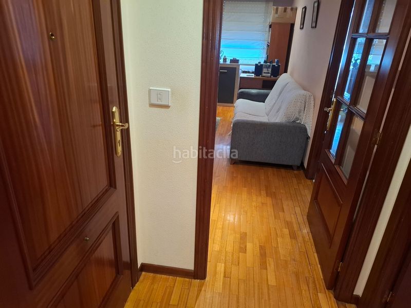 Foto 14ba047b-5d64-47d7-a076-c65ef91475f8. Apartament amb calefacció a Ventiun Ourense