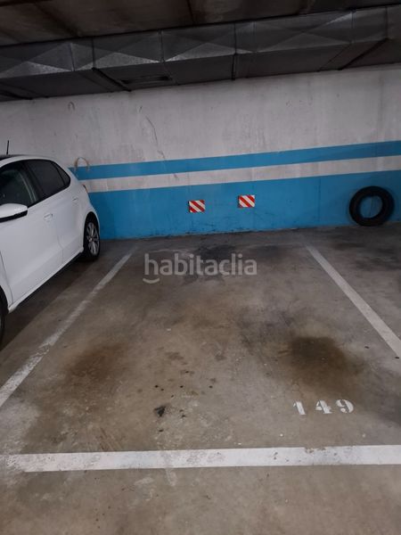 Foto b06909e0-a198-459c-8ece-8e02033eb9cc. Aparcament cotxe a chano piñeiro a Barrocanes Ourense