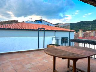 Casa adossada  Plaa de la vila. Casa a amer amb llicencia turistica