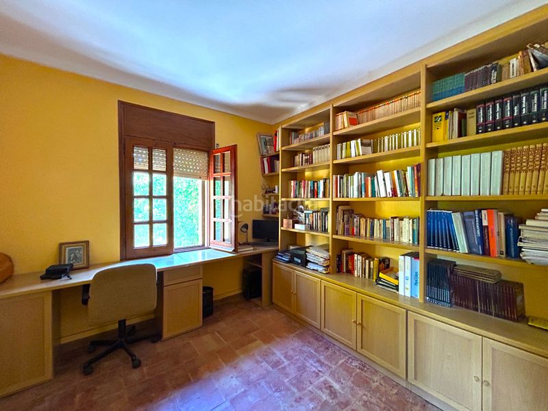 Foto b776c700-8a6c-4373-9464-12fa910d62a9. Casa amb xemeneia calefacció aparcament a Bescanó