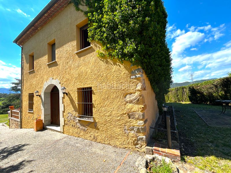 Foto e02c71a4-2861-4c7d-ae54-db78d0b2c91c. Casa amb xemeneia calefacció aparcament a Bescanó