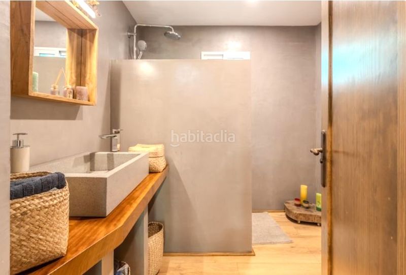 Foto 19dc6651-2ac9-43b0-8c72-83c2e853b664. Casa amb xemeneia calefacció aparcament piscina a Osor
