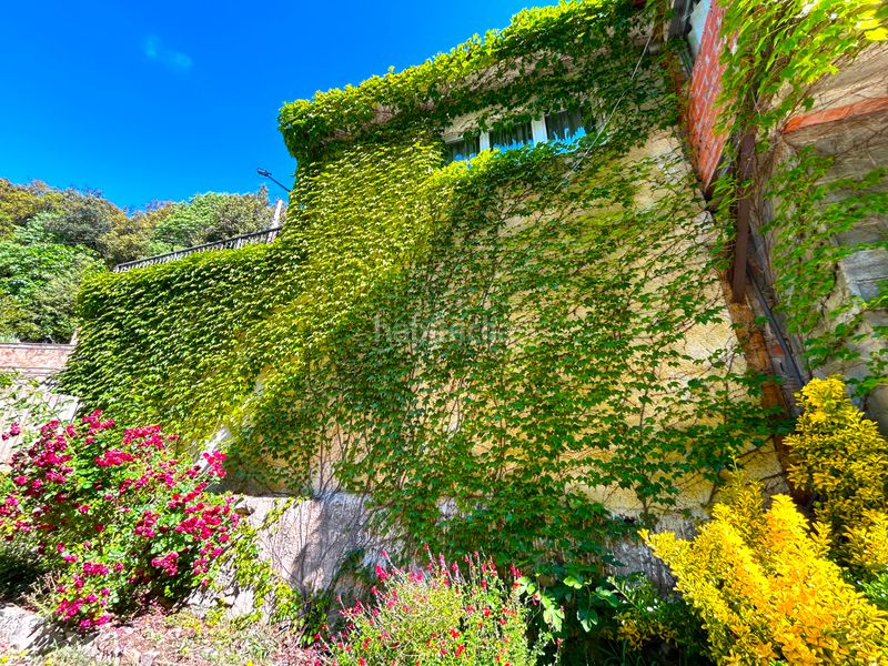 Foto 74ba0c71-e86d-4b6a-b6a8-b705e913f204. Casa amb xemeneia calefacció aparcament piscina a Osor