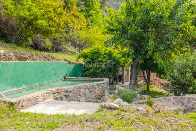 Foto b0284b1b-2cb6-47c9-9f00-13cabb7432fc. Casa amb xemeneia calefacció aparcament piscina a Osor
