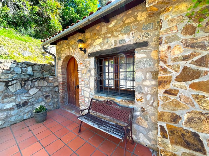 Foto c7f58aee-8299-42df-8464-3f946c6f9062. Casa amb xemeneia calefacció aparcament piscina a Osor