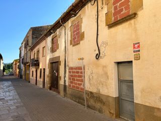 Casa  Carrer del pedr�. Casa a la bisbal d�empord�