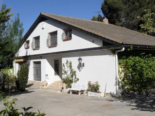 Casa en Perdiguera. Casa independiente en perdiguera