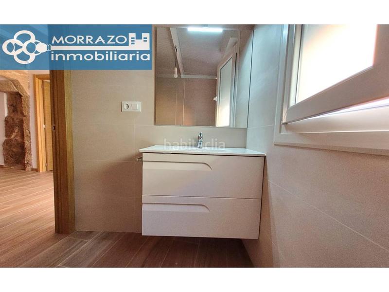 Foto 1207f76b-4e2e-47b8-b4eb-db91bc526ae8. Casa a Bueu