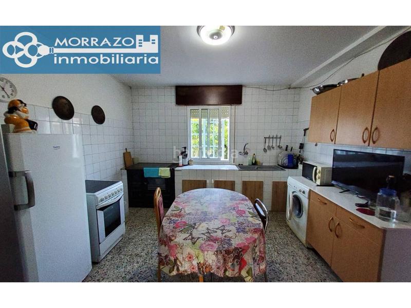 Foto 3b4d872f-dfb9-4b5f-be3a-d03786f89ee8. Casa en lugar means 54 casa con terreno y vistas cerca de la playa en Bueu