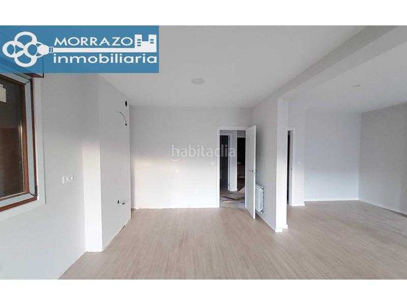 Foto 36e177a9-5457-4304-97aa-7182beddf043. Casa bifamiliare con riscaldamento parcheggio in Moaña