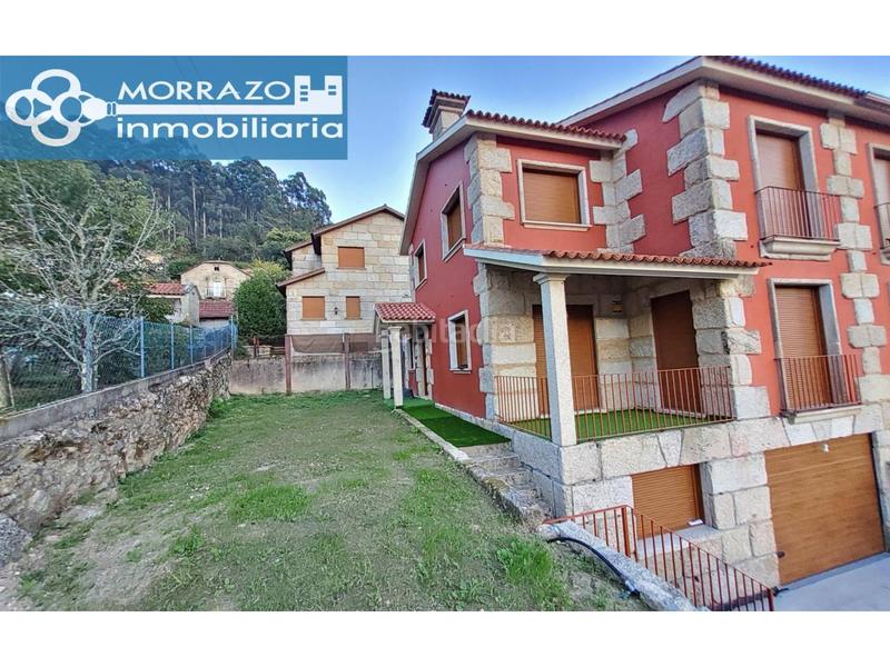 Foto 931b6741-d6e5-4703-8ce6-bb70a312fa73. Casa bifamiliare con riscaldamento parcheggio in Moaña