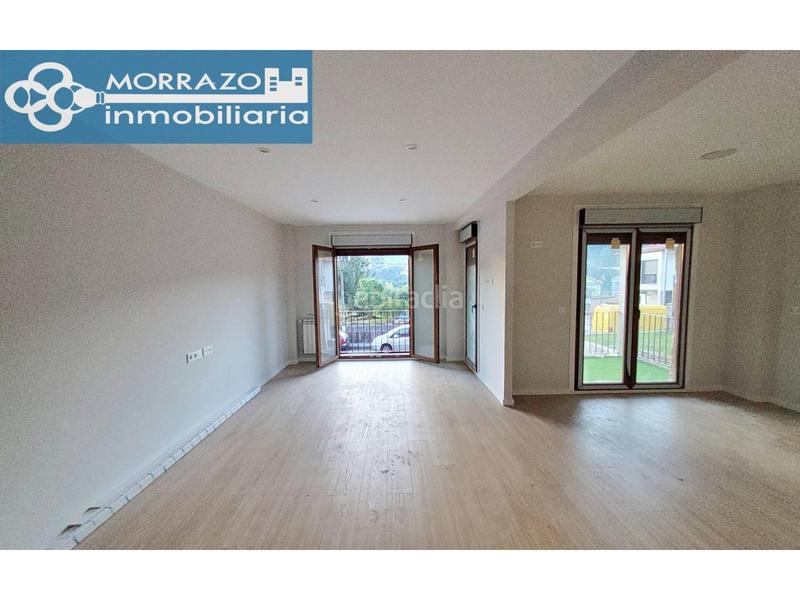 Foto d36901d4-0d41-4e74-b467-50654c36dc0d. Casa bifamiliare con riscaldamento parcheggio in Moaña