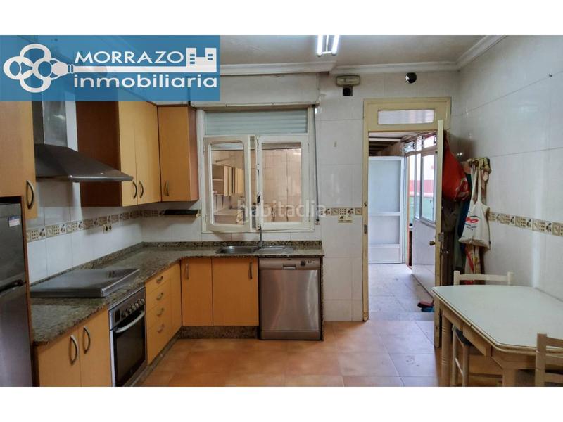 Foto 9c15e9b9-8d01-4654-af40-4aeffbb81575. Haus mit heizung parking in Darbo Cangas