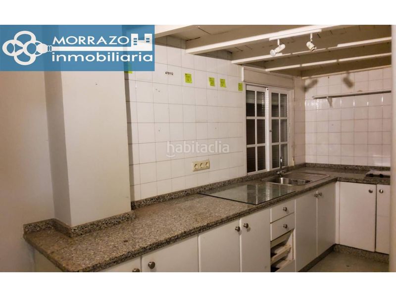 Foto 1e4e979f-a600-4941-8cea-ad7e142e9d61. Affitto locale commerciale in calle pazos fontenla 81 in Bueu